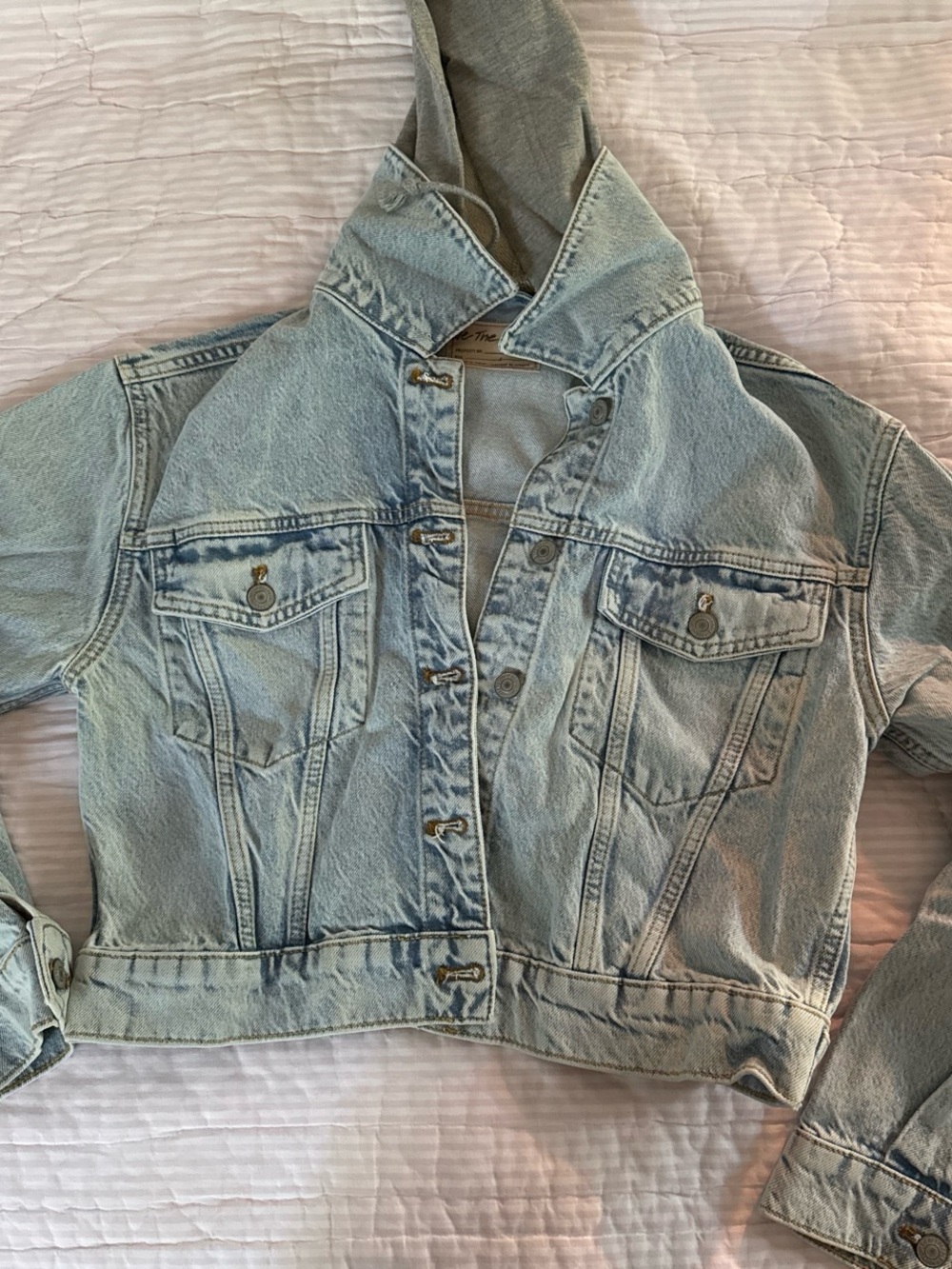 Vintage Free People Light Wash Denim Hooded Cropped Jacket